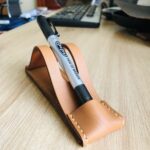 Handmade Leather Pen Holder for Desk, Genuine Cowhide Fountain Pen Stand, Minimalist Leather Desk Pen Organizer for Office, Home Workspace, Writing Accessories